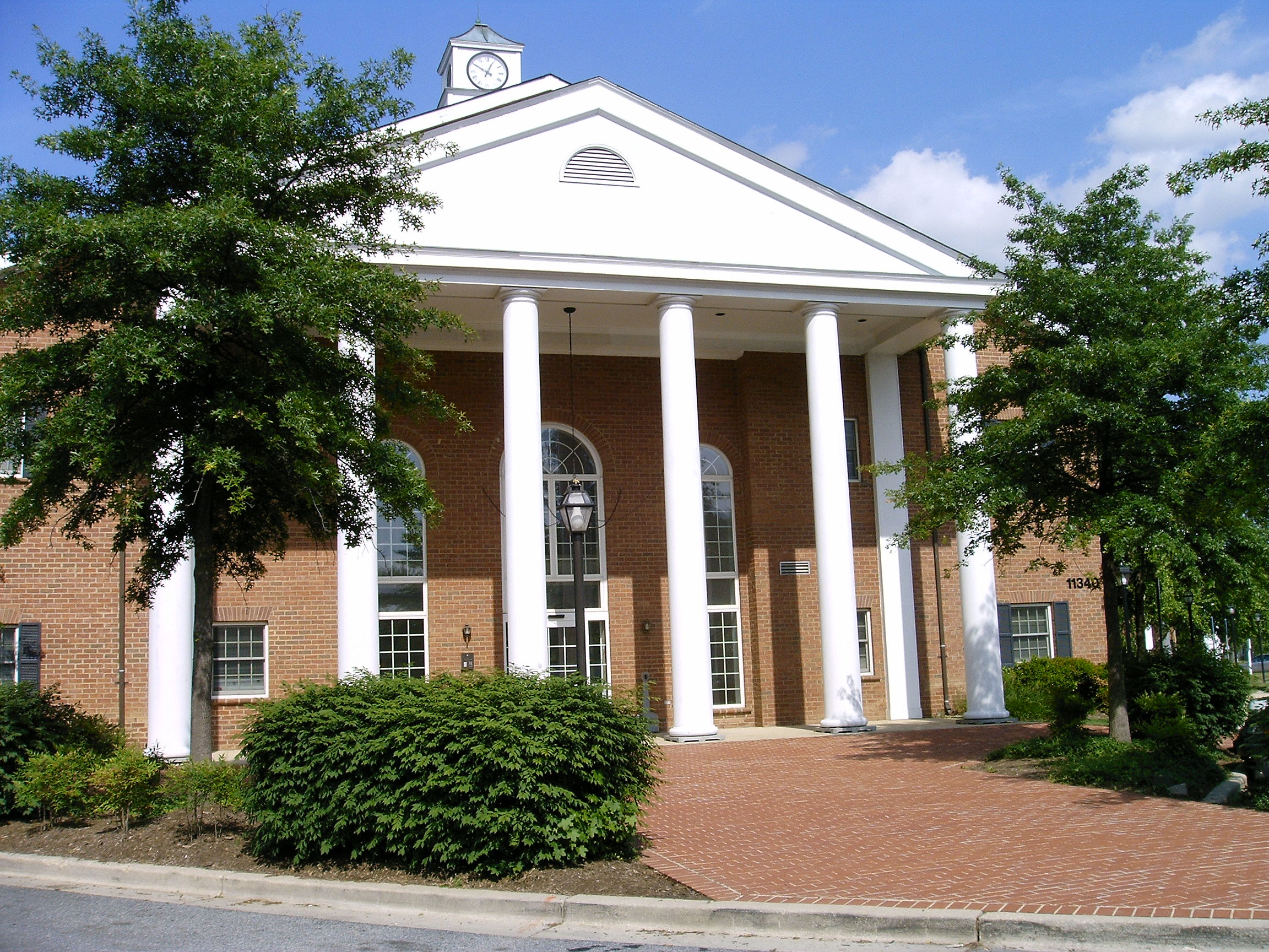 Pembrooke Square Condominium 113